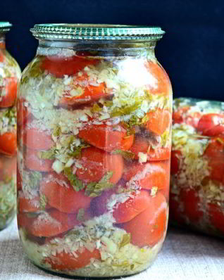 Помидоры маринованные с хреном на зиму