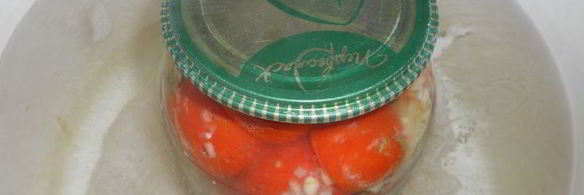 помидоры маринованные с хреном на зиму