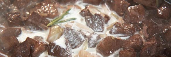 галета с паштетом из говяжьего сердца и вареньем из яблок