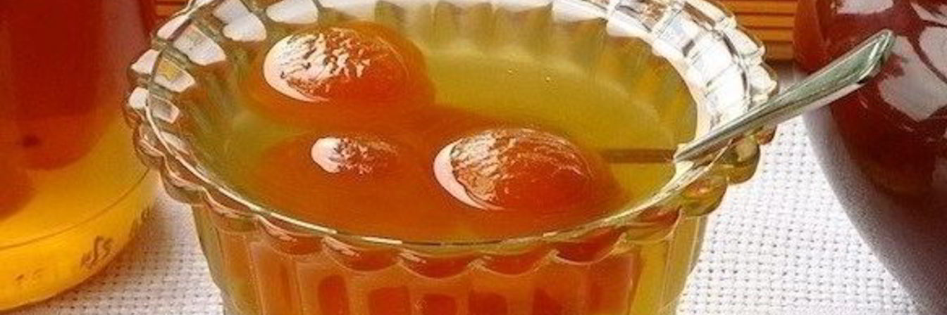 Варенье из абрикосов с ядрышками