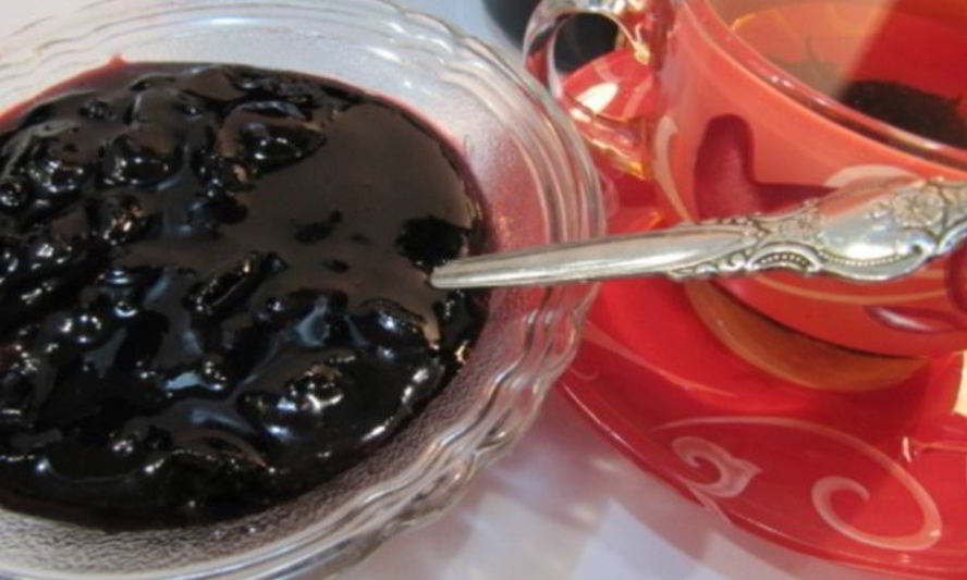 Рецепт варенья из терна с косточками