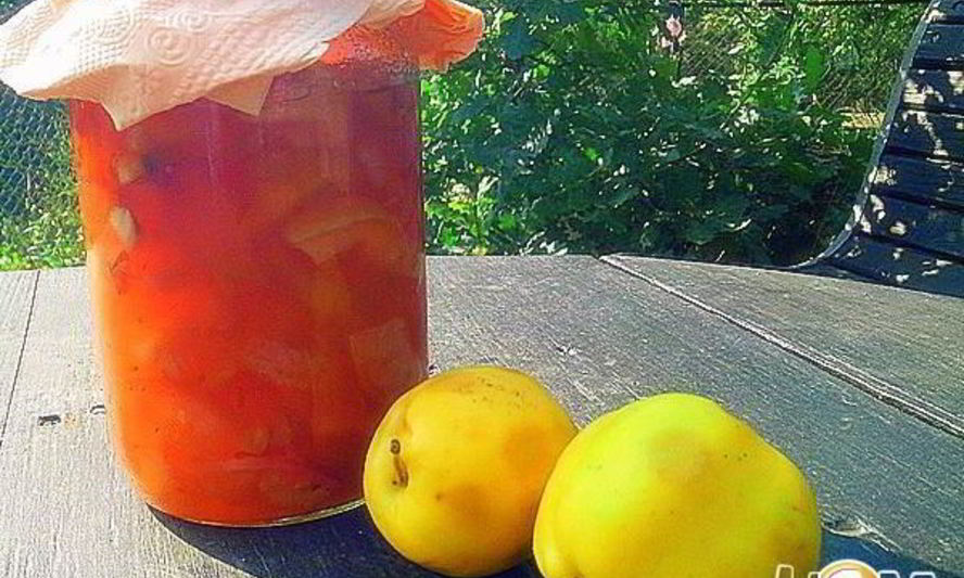 Рецепт яблочного варенья с миндалем