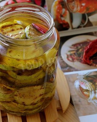 Жареные кабачки на зиму пальчики оближешь