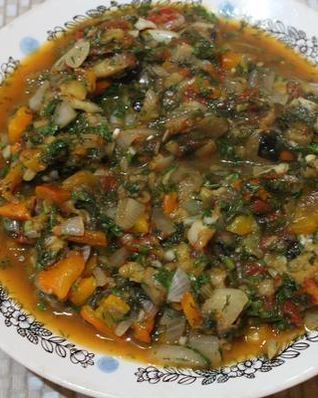 Аджапсандал на мангале