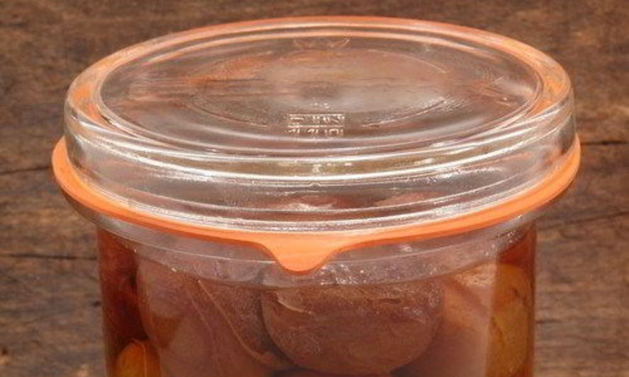 Рецепт ароматного маринованного чернослива в арманьяке