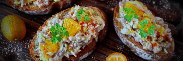 бутерброд с печенью трески