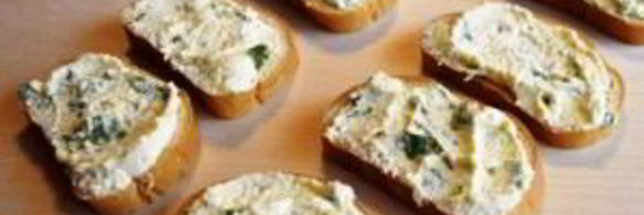 бутерброды с баклажанами и помидором