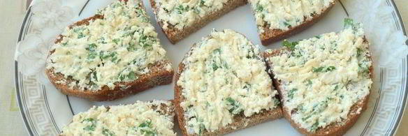 бутерброды с фетой и семгой