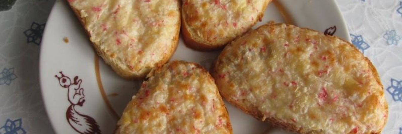 Бутерброды с крабовыми палочками и сыром