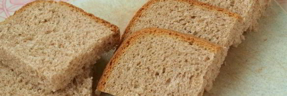 бутерброды с семгой, помидорами и плавленным сыром