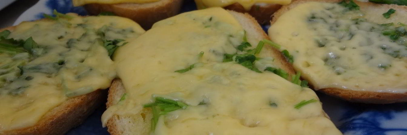 Бутерброды с сыром в микроволновке