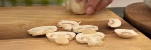 бутерброды с сырыми шампиньонами