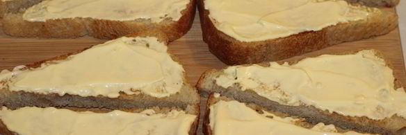 бутерброды со шпротами