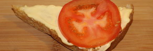 бутерброды со шпротами