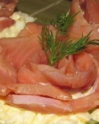 Бутерброды со свежим огурцом и горбушей