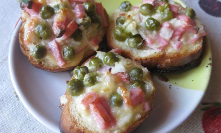 Рецепт горячих бутербродов фирменных