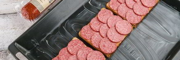 горячие бутерброды с колбасой и сыром