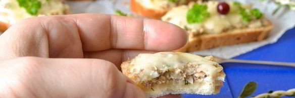 горячие бутерброды с сайрой