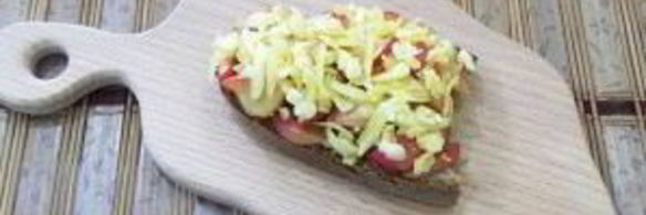 горячие бутерброды с яблоками и сыром