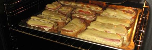 горячие бутерброды в духовке