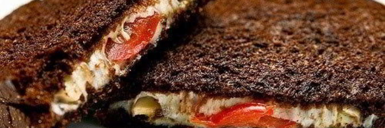 Итальянский бутерброд с сыром и грибами