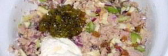 изысканный бутерброд с тунцом