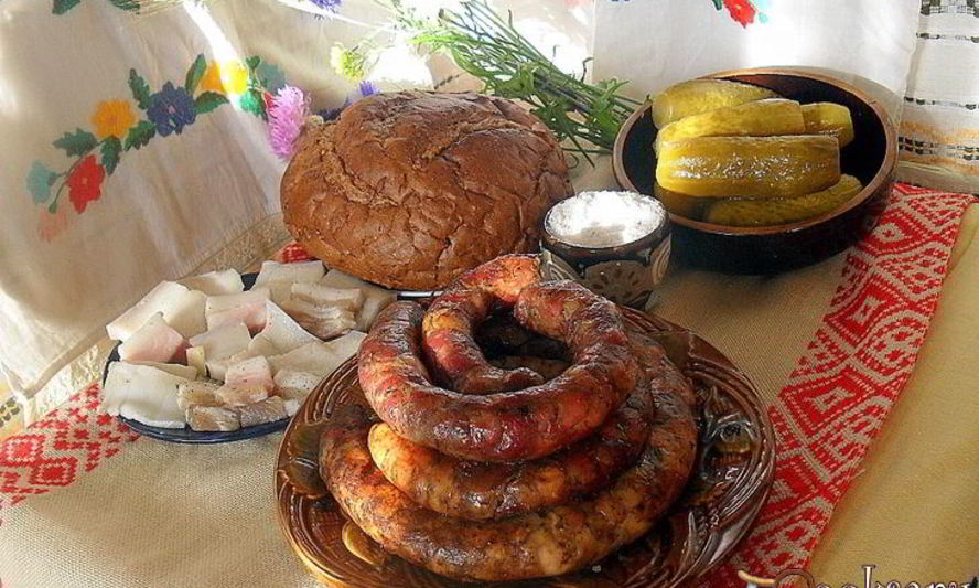 Рецепт деревенской пальцемпханной колбасы