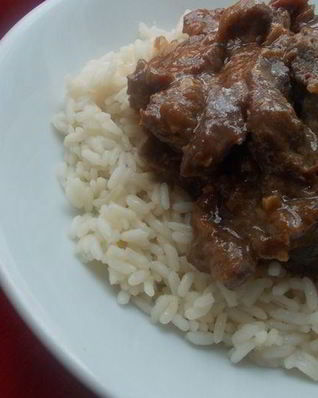 Говядина, маринованная в соевом соусе с имбирем чесноком и чили