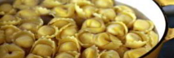 колбаса с грибами и тортеллини