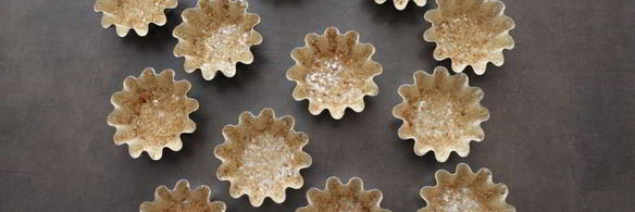 корзиночки с фаршем, печеным баклажаном и кедровыми орешками