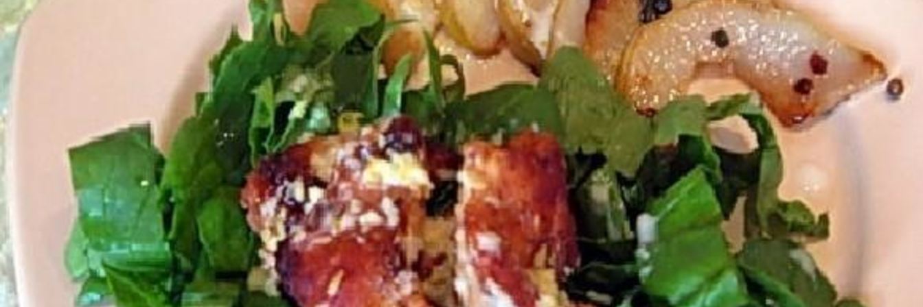 Куриные грудки с карпаччо из груш с соусом