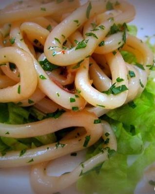 Маринованные кольца кальмара