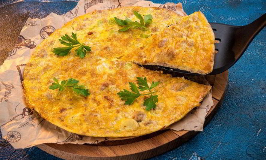 Рецепт ароматной фриттаты с тунцом