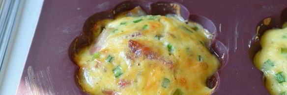 омлет с беконом в формочках