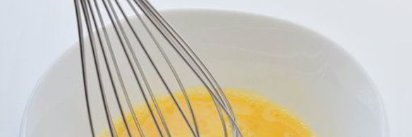 омлет с беконом в порционных формочках