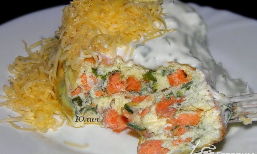 Рецепт омлета с форелью в кокотницах со сметанным соусом