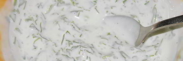 омлет с форелью в кокотницах со сметанным соусом