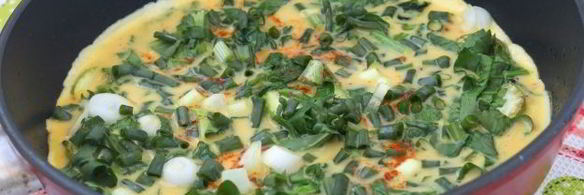 омлет с кабачком и шпинатом