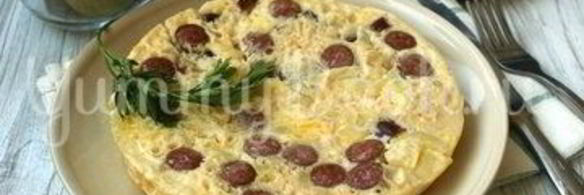 омлет с колбасками в мультиварке