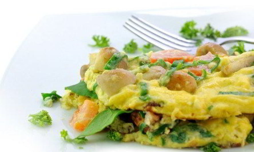 Рецепт омлета с начинкой из грибов, шпината и феты