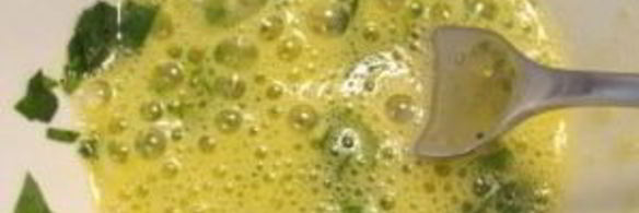 омлет с петрушкой и зеленым луком