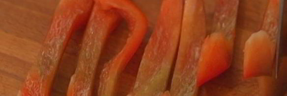 омлет с помидорами и сельдереем