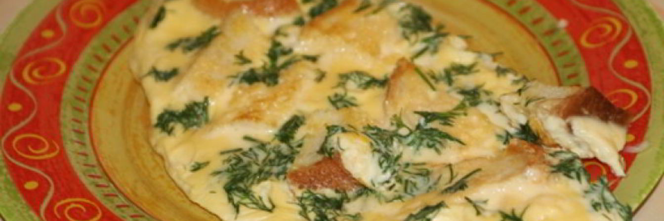 Пышный омлет с гренками