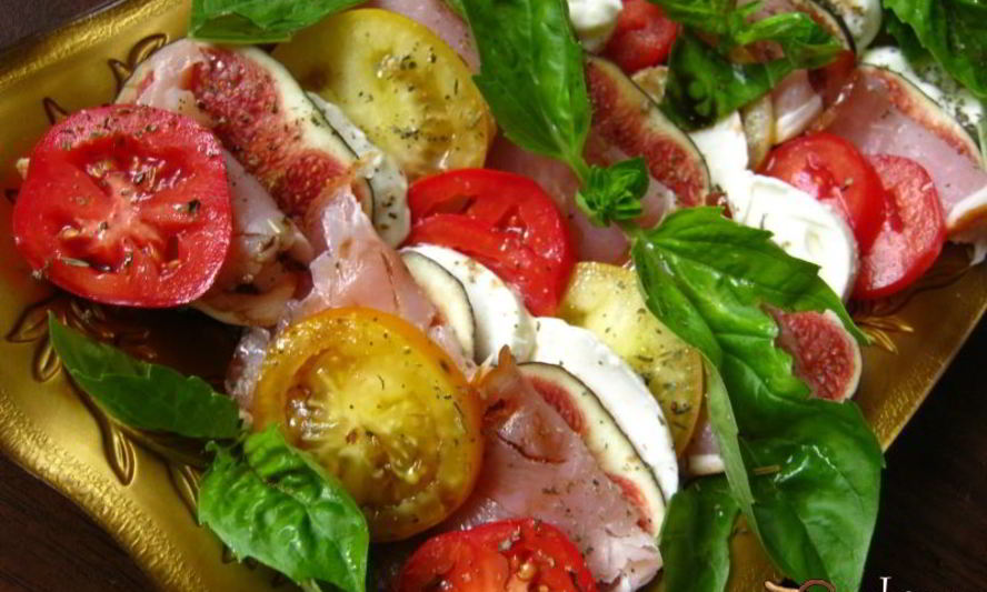 Рецепт осеннего капрезе с инжиром