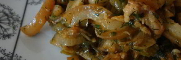 острая закуска из свиных шкурок тушеные в пиве