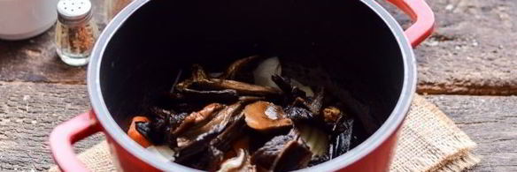 паштет из фасоли с сушеными грибами