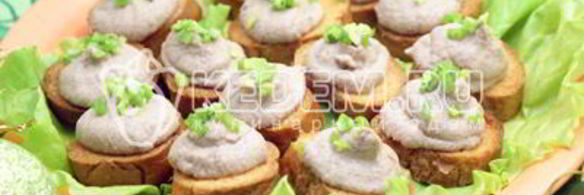 паштет из куриной печени праздничный