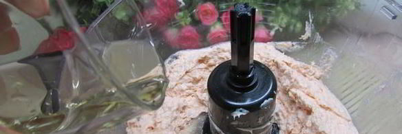 паштет из семги с красной икрой и белым вином