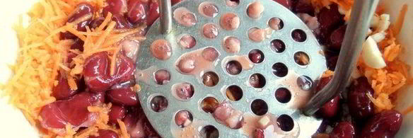 селедочный паштет на фасолевых котлетах