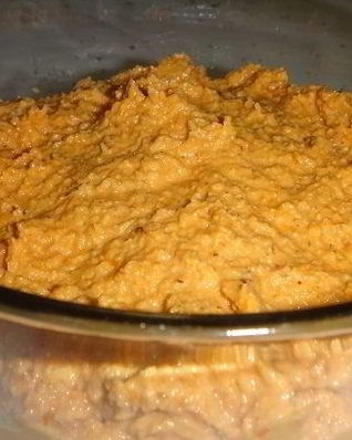 Паста из бразильских орехов и сушеных помидоров